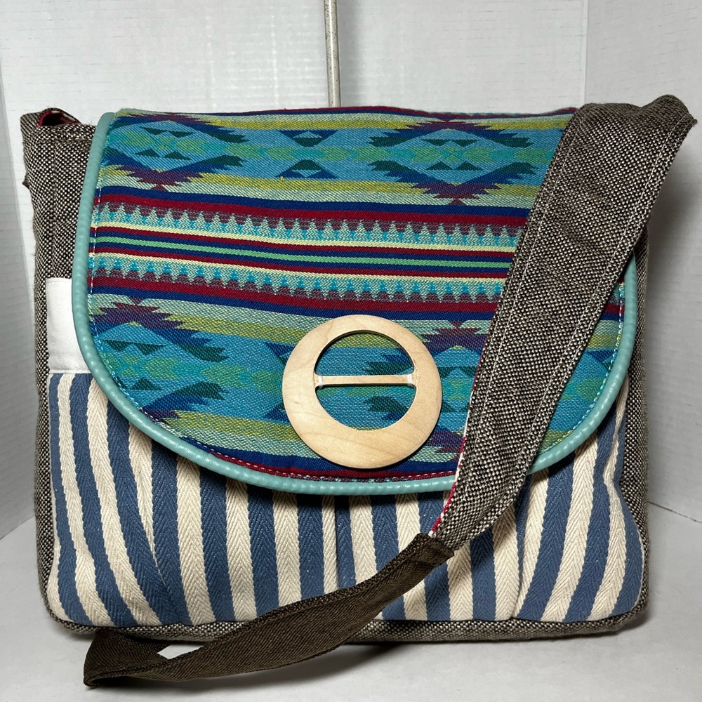 Aztec print Sage and Harper messenger bag